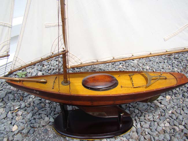 A Nantucket Sloop pond boat from the 1940's — image 2